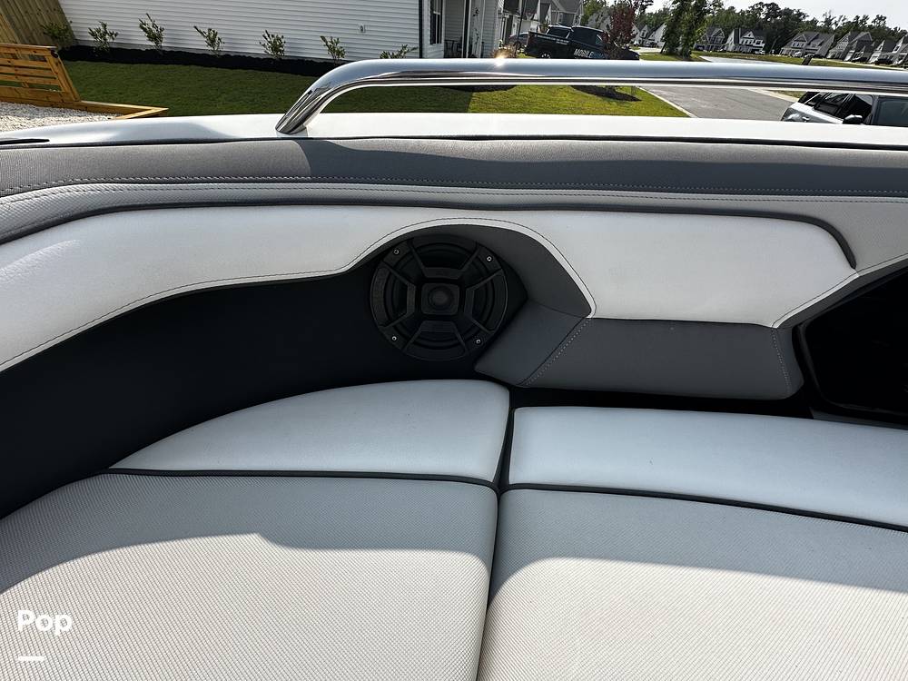 Slide: The Image of Yamaha 212 Limited S 2019 - 15550111