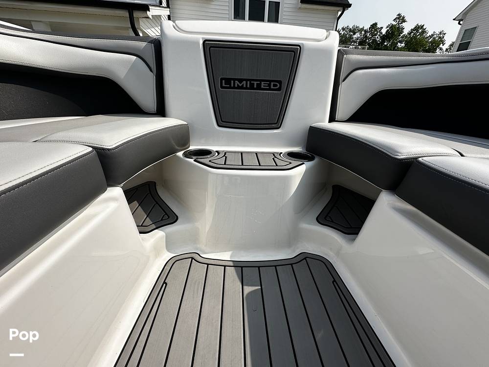 Slide: The Image of Yamaha 212 Limited S 2019 - 15550113