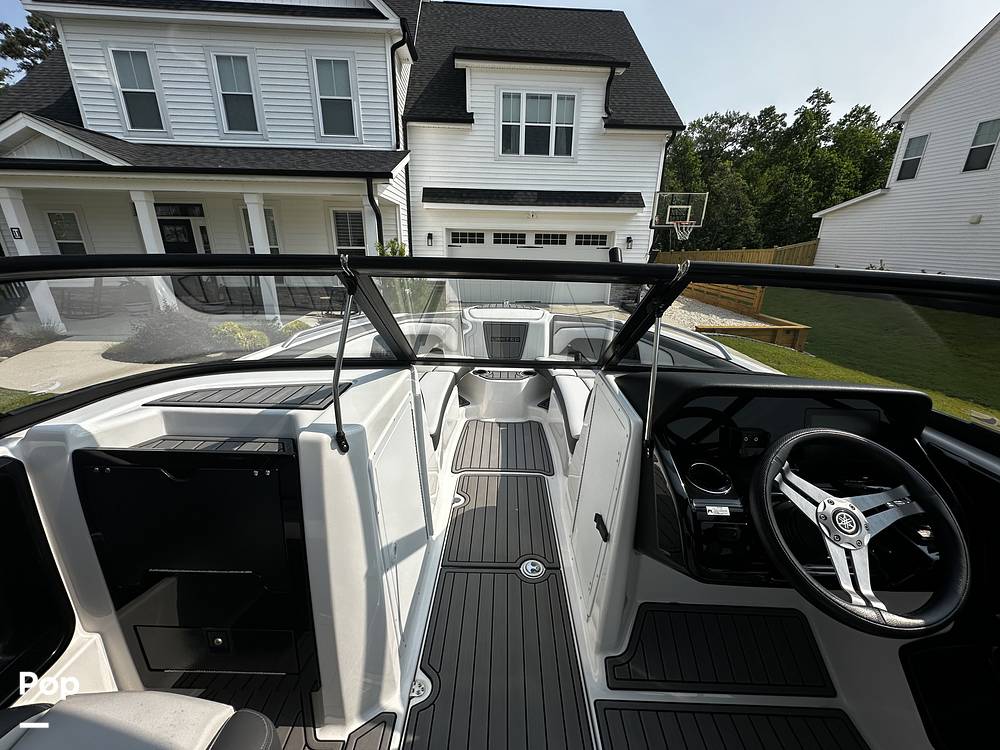 Slide: The Image of Yamaha 212 Limited S 2019 - 15550115