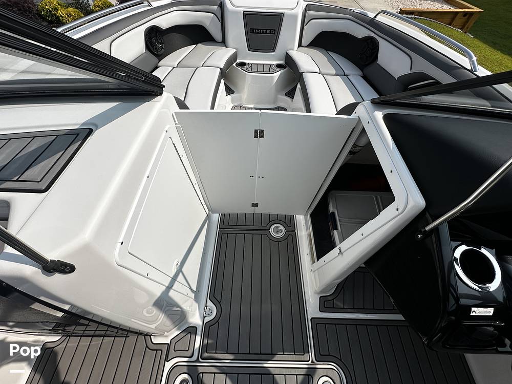 Slide: The Image of Yamaha 212 Limited S 2019 - 15550124