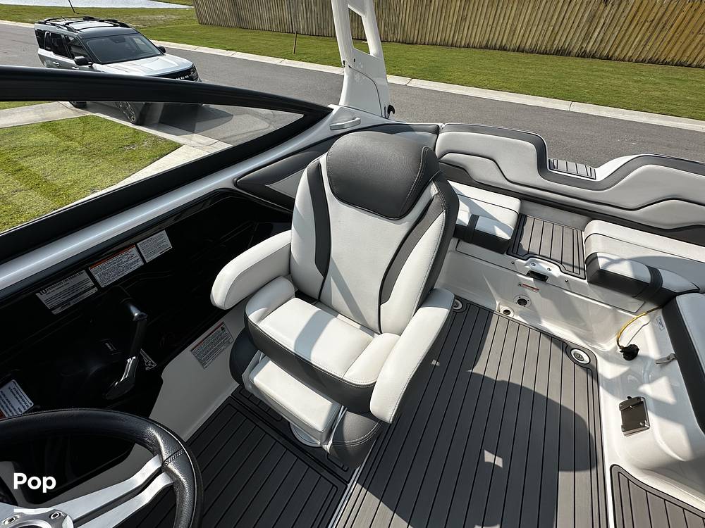 Slide: The Image of Yamaha 212 Limited S 2019 - 15550138