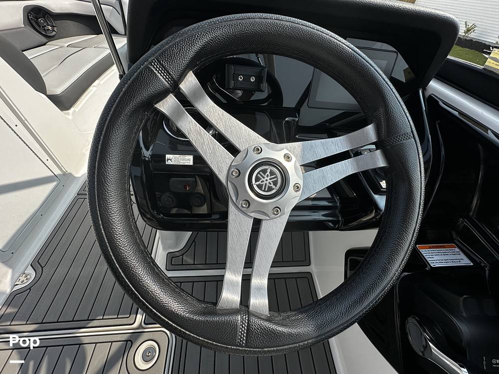 Slide: The Image of Yamaha 212 Limited S 2019 - 15550141