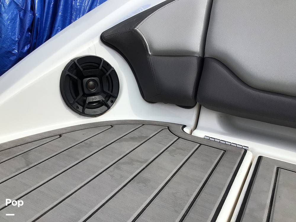 Slide: The Image of Yamaha 212 Limited S 2019 - 20