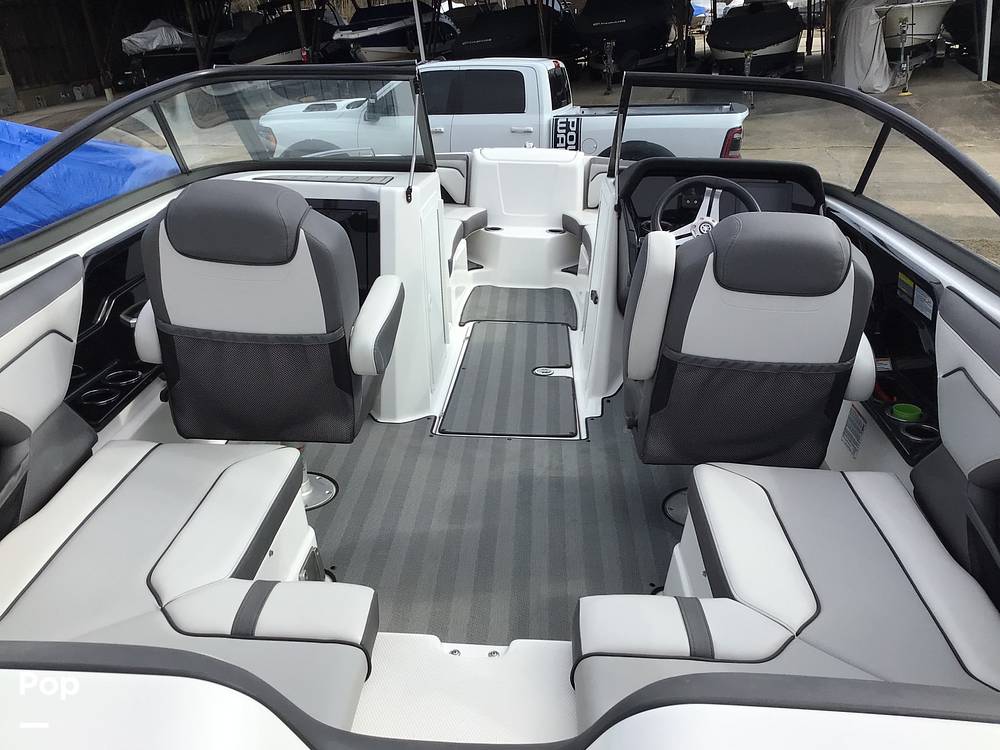 Slide: The Image of Yamaha 212 Limited S 2019 - 22