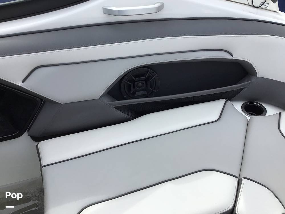 Slide: The Image of Yamaha 212 Limited S 2019 - 34