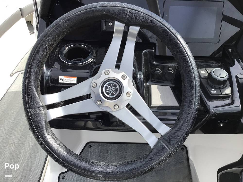 Slide: The Image of Yamaha 212 Limited S 2019 - 72