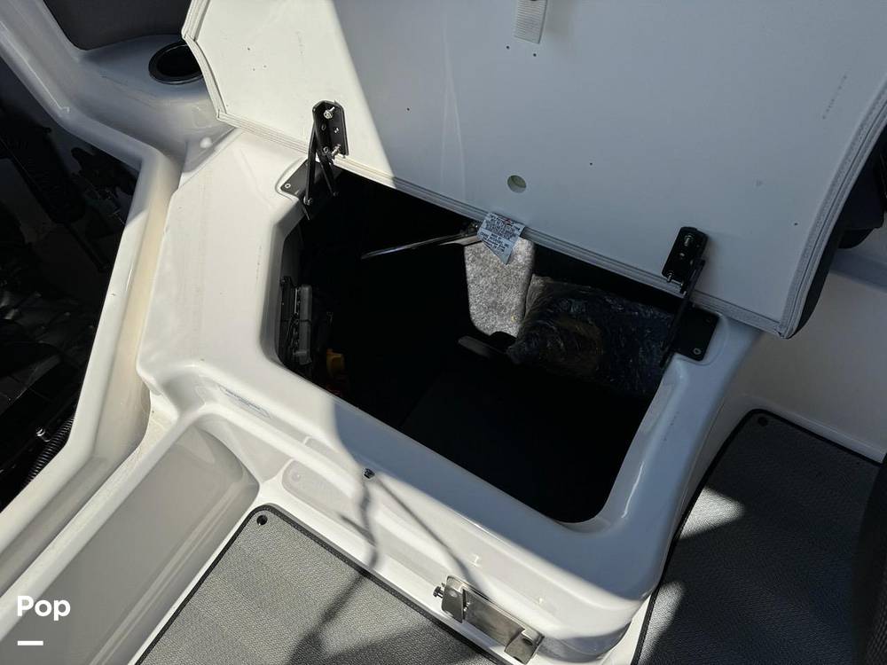 Slide: The Image of Yamaha 212 Limited S 2019 - 82