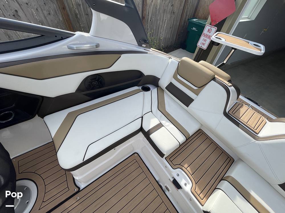 Slide: The Image of Yamaha 212S 2021 - 11