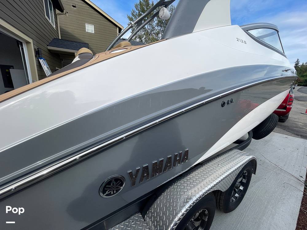Slide: The Image of Yamaha 212S 2021 - 119