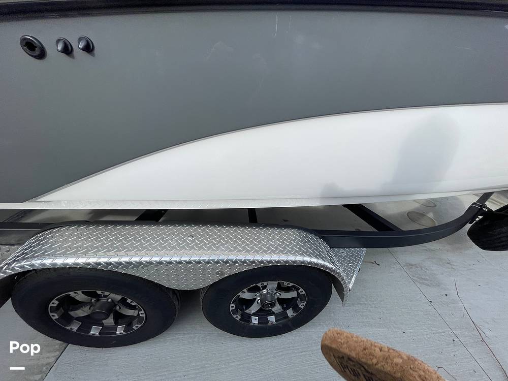 Slide: The Image of Yamaha 212S 2021 - 120