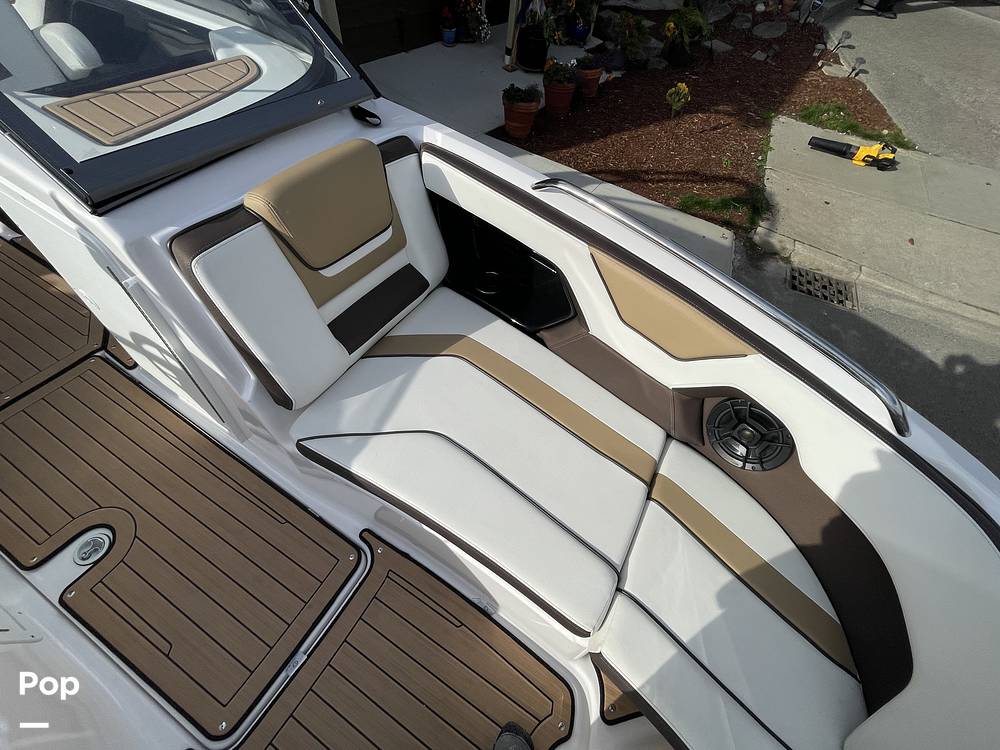Slide: The Image of Yamaha 212S 2021 - 14