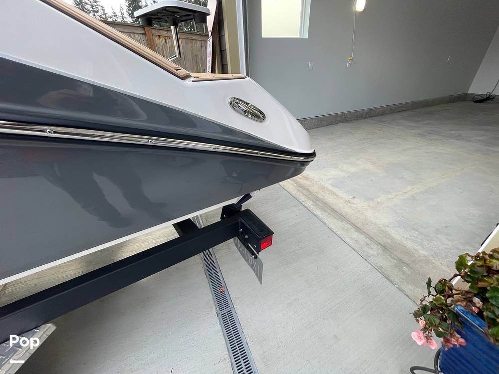 Slide: The Image of Yamaha 212S 2021 - 150