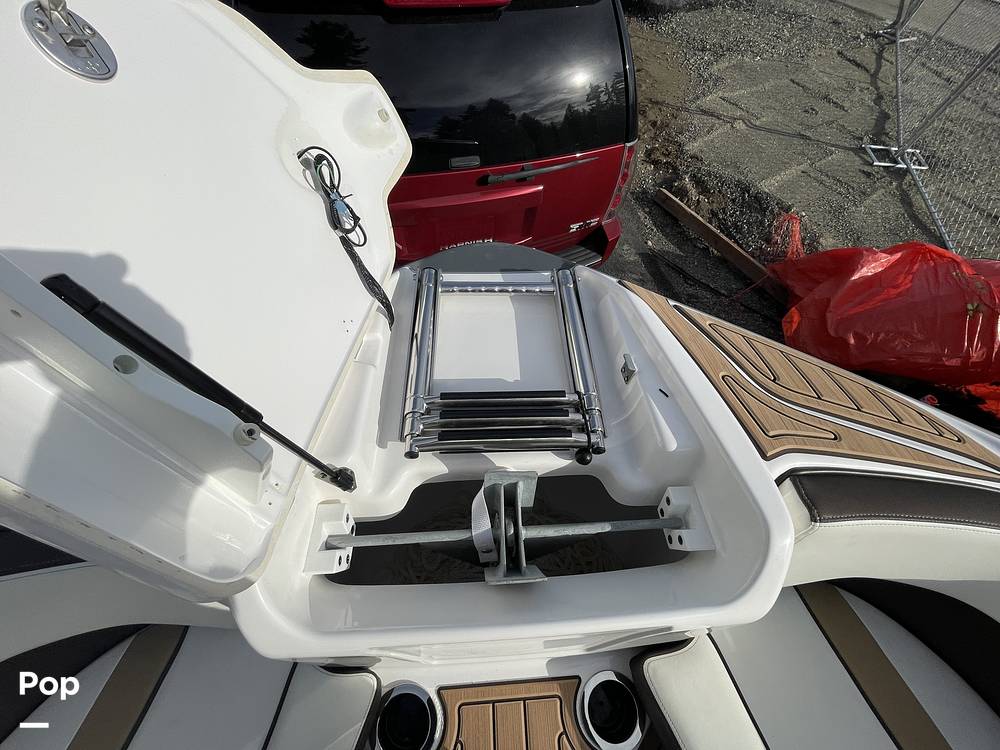 Slide: The Image of Yamaha 212S 2021 - 17