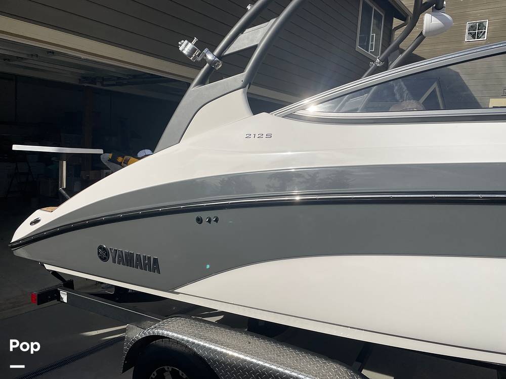Slide: The Image of Yamaha 212S 2021 - 28