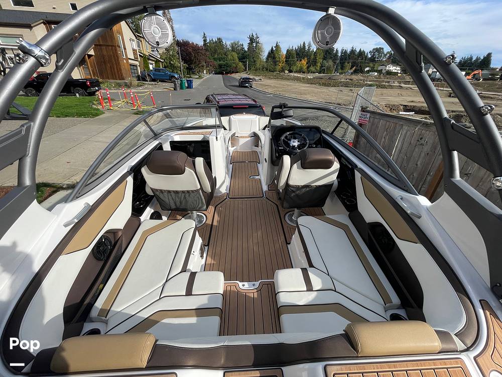 Slide: The Image of Yamaha 212S 2021 - 33