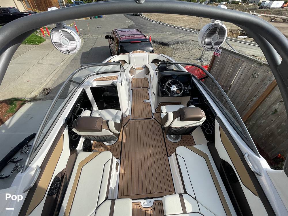 Slide: The Image of Yamaha 212S 2021 - 37