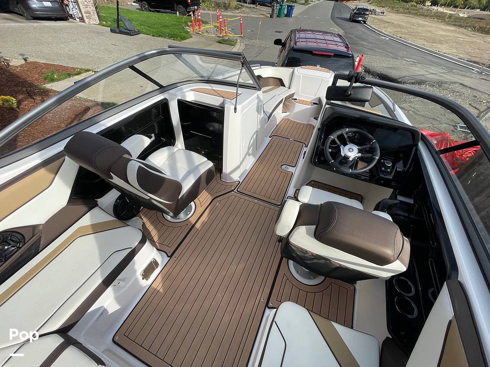 Slide: The Image of Yamaha 212S 2021 - 39