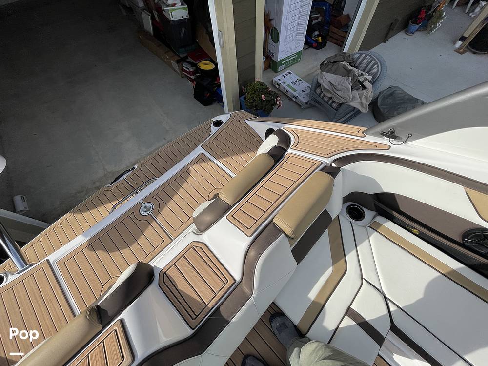 Slide: The Image of Yamaha 212S 2021 - 4