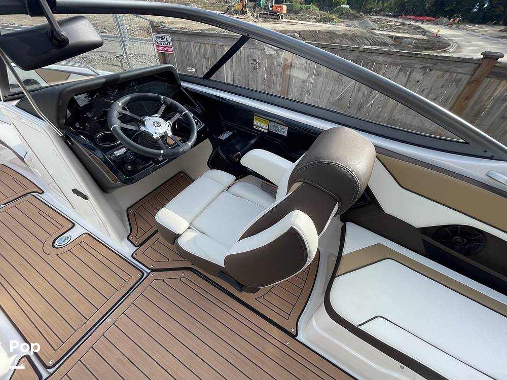 Slide: The Image of Yamaha 212S 2021 - 42
