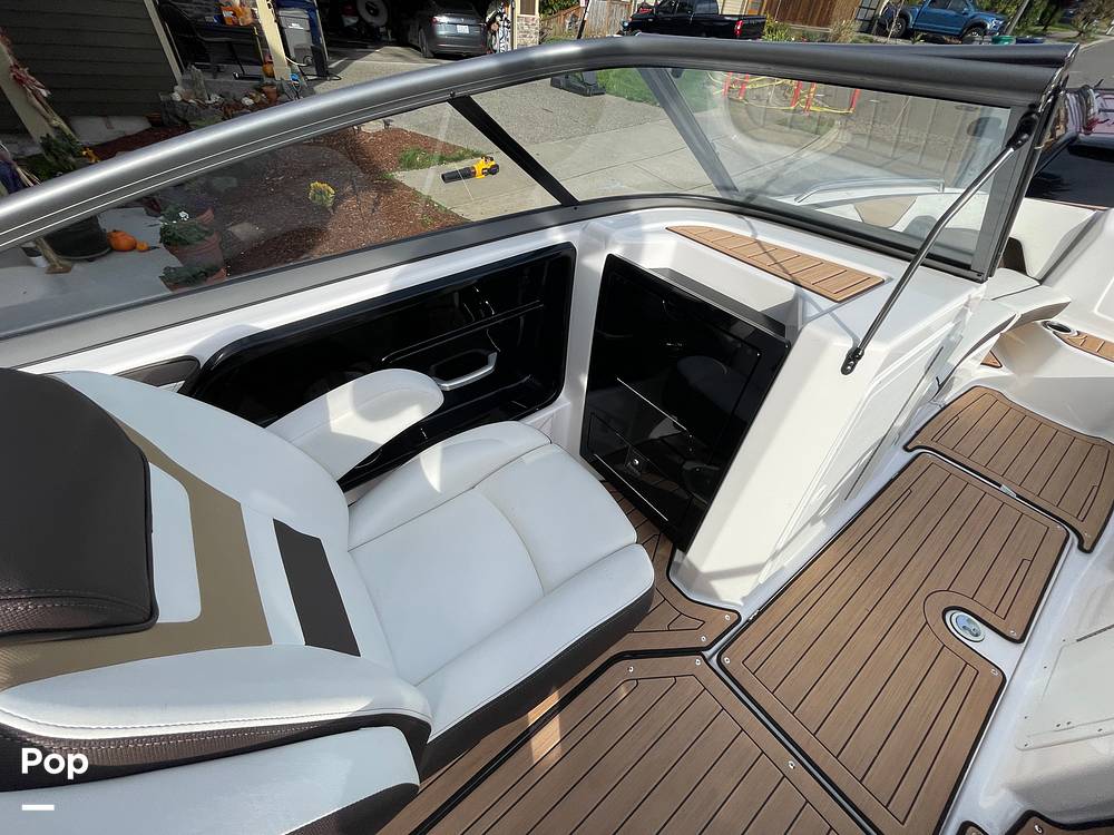 Slide: The Image of Yamaha 212S 2021 - 44