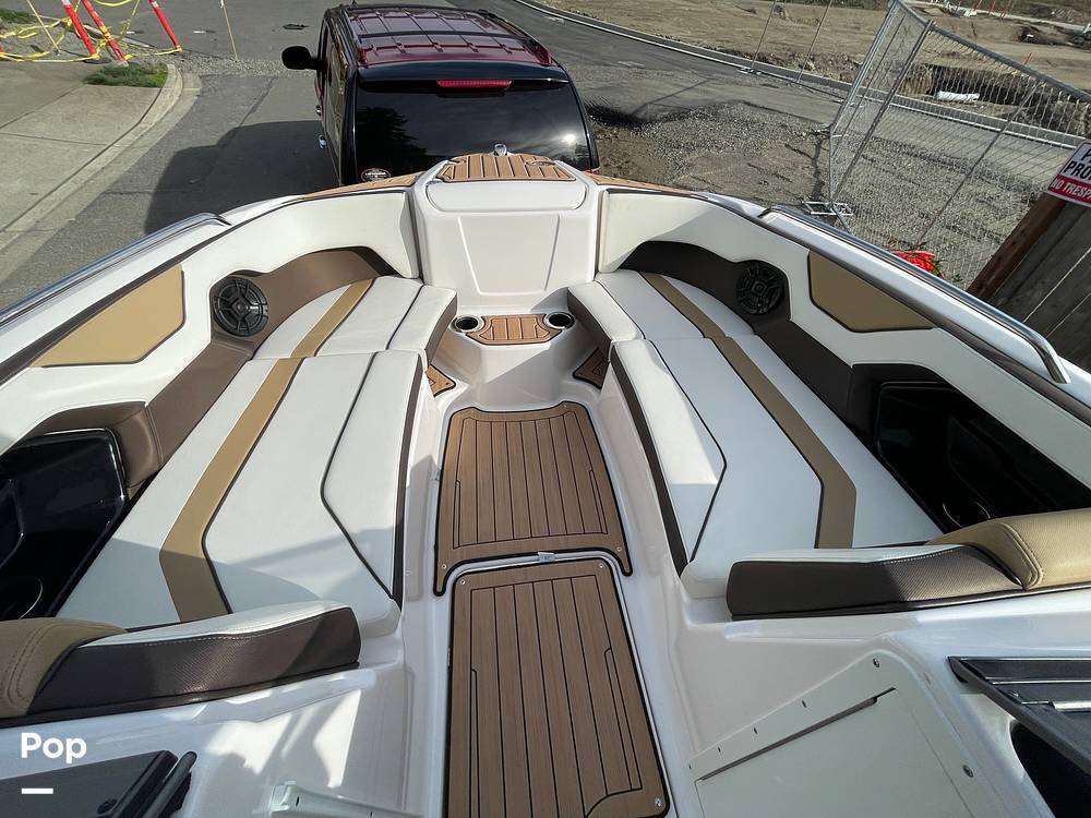 Slide: The Image of Yamaha 212S 2021 - 58
