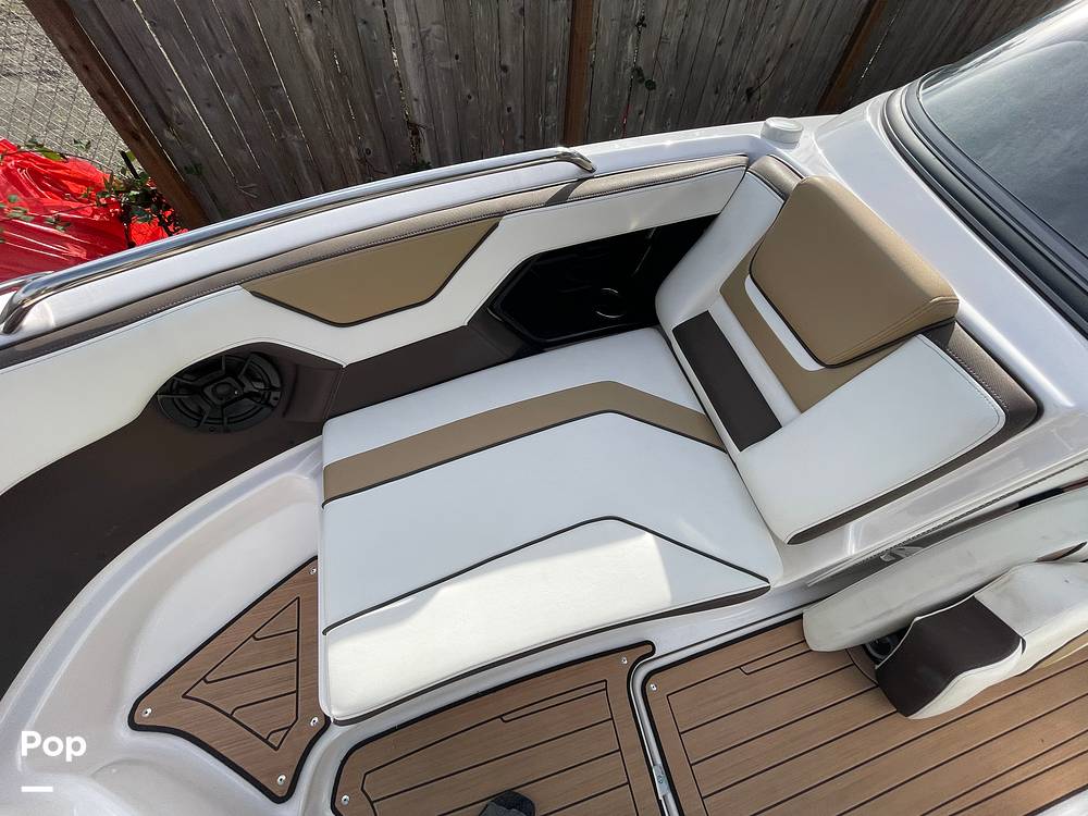 Slide: The Image of Yamaha 212S 2021 - 64