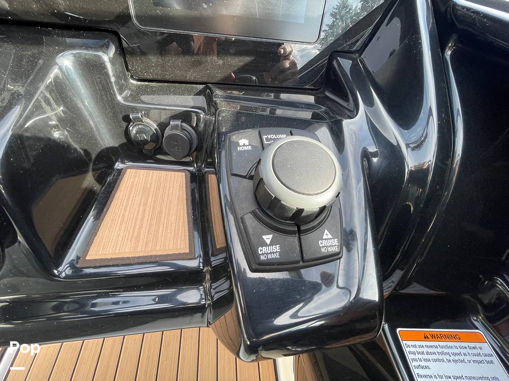 Slide: The Image of Yamaha 212S 2021 - 81
