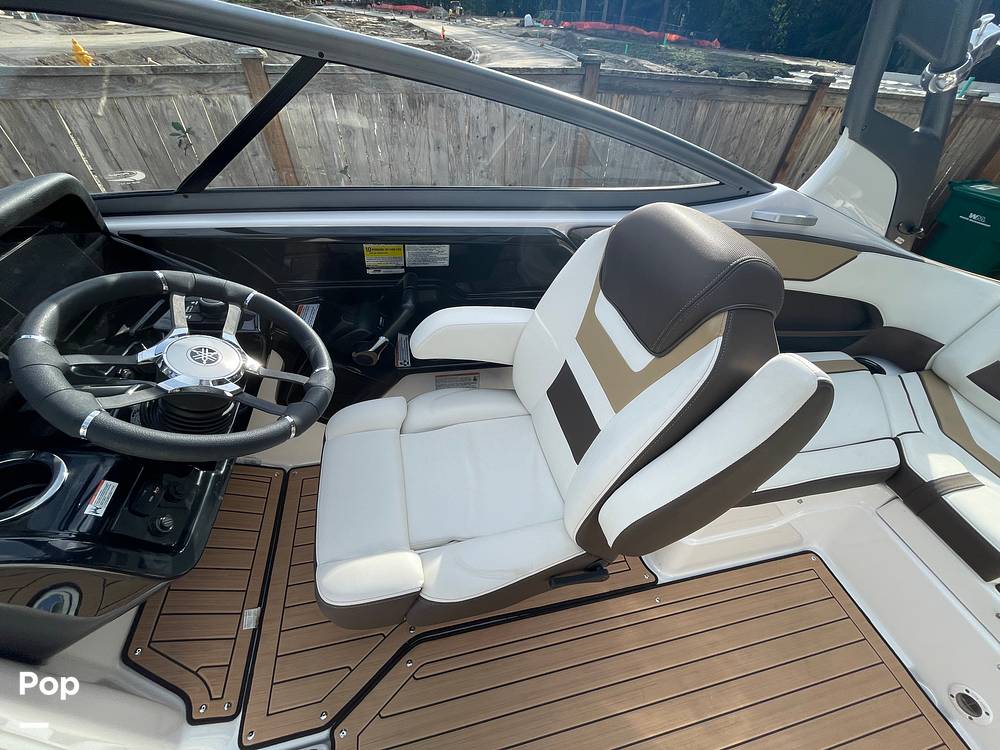 Slide: The Image of Yamaha 212S 2021 - 87