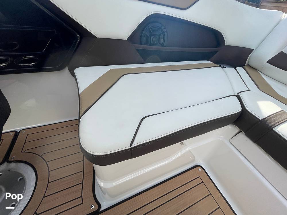 Slide: The Image of Yamaha 212S 2021 - 92