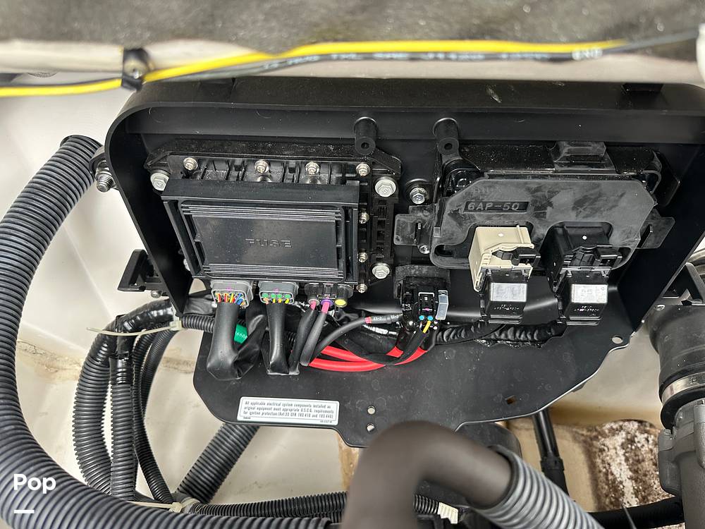Slide: The Image of Yamaha 212X 2018 - 100