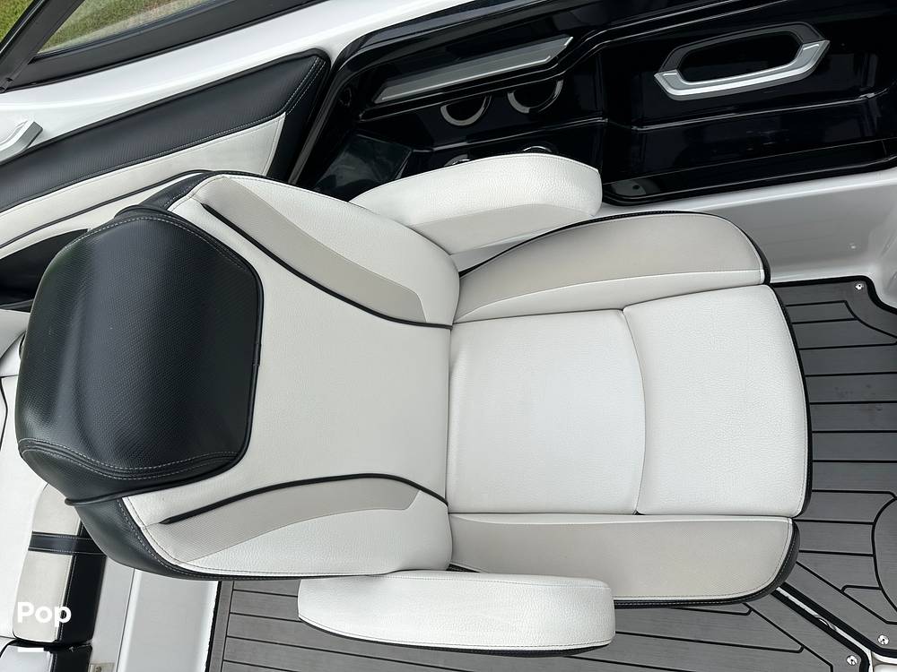 Slide: The Image of Yamaha 212X 2018 - 25