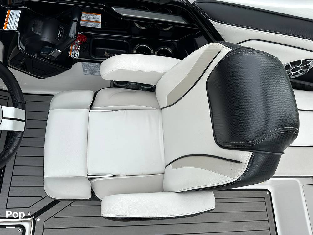 Slide: The Image of Yamaha 212X 2018 - 37