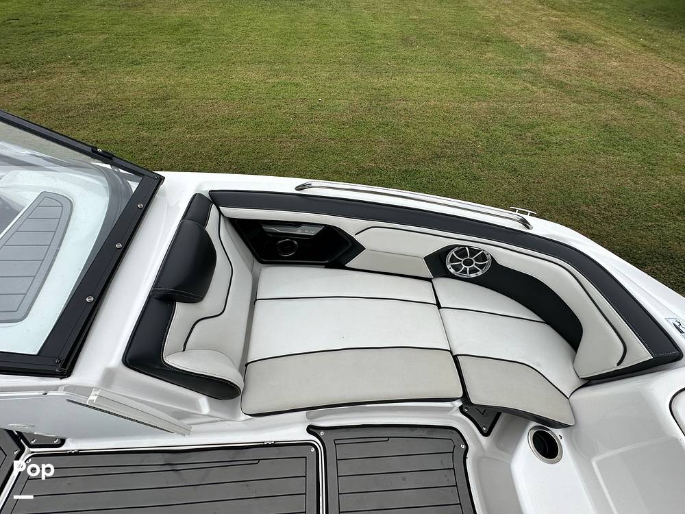 Slide: The Image of Yamaha 212X 2018 - 49