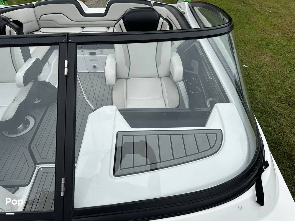 Slide: The Image of Yamaha 212X 2018 - 61