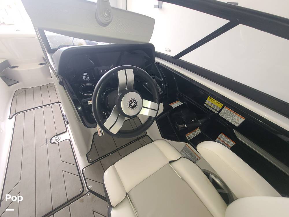 Slide: The Image of Yamaha 212X 2020 - 15209144