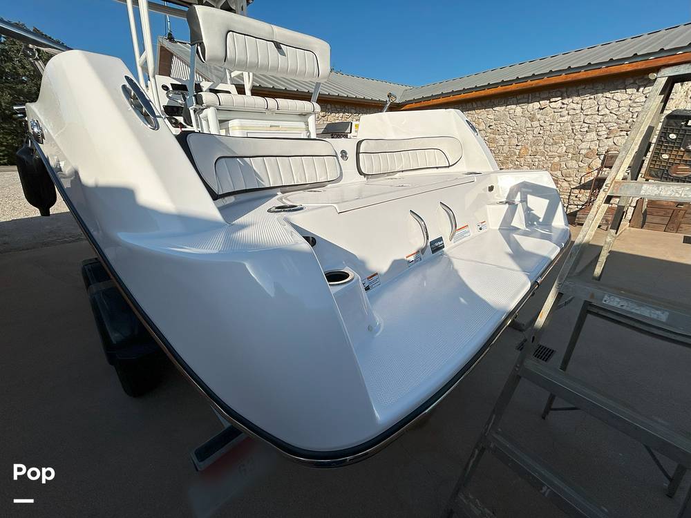 Slide: The Image of Yamaha 220 FSH 2023 - 14844078