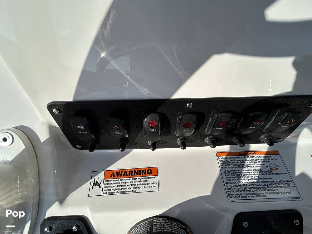 Slide: The Image of Yamaha 220 FSH 2023 - 14844014