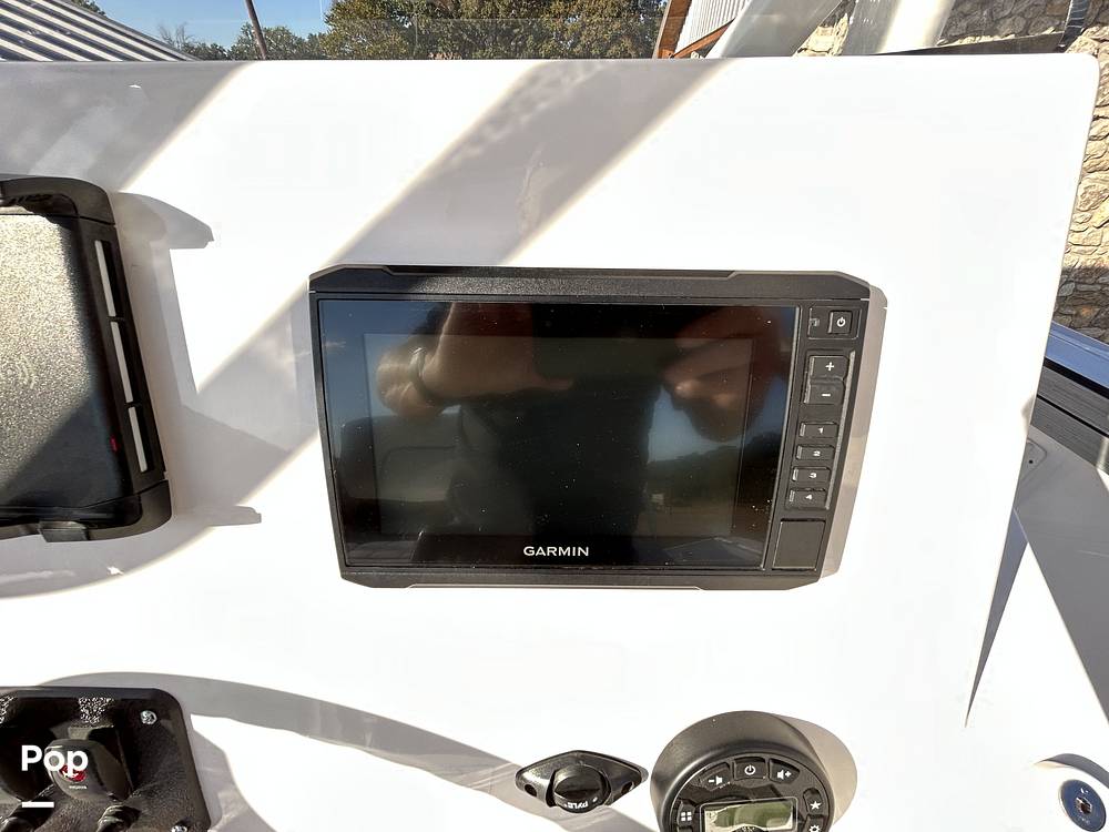 Slide: The Image of Yamaha 220 FSH 2023 - 14844021