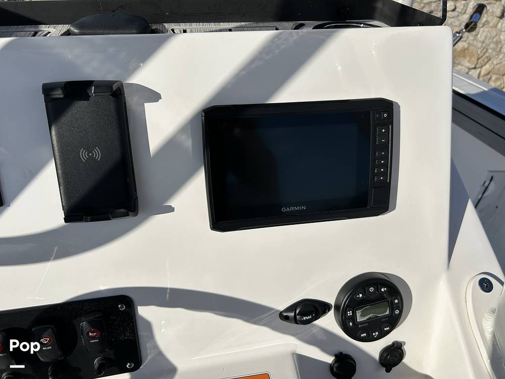 Slide: The Image of Yamaha 220 FSH 2023 - 14844007