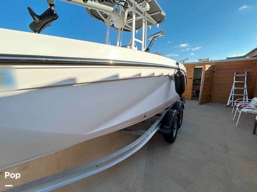 Slide: The Image of Yamaha 220 FSH 2023 - 14844075