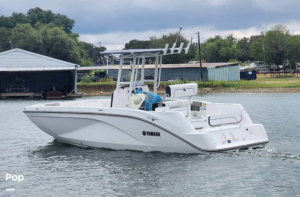 Slide: The Image of Yamaha 220 FSH 2023 - 14815890