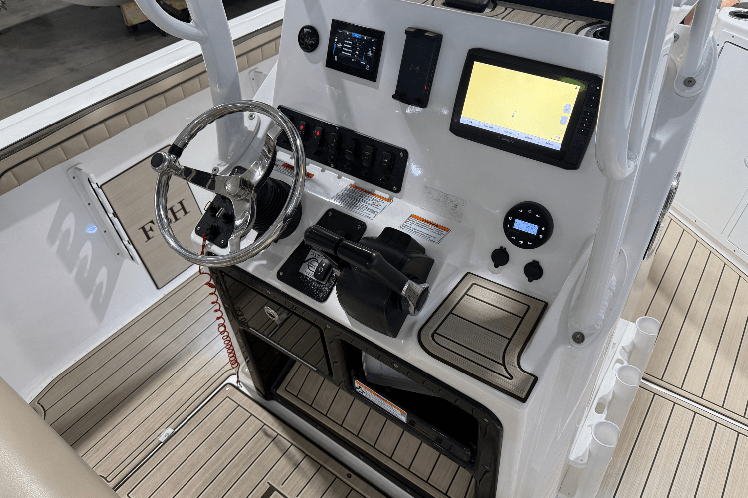 Slide: The Image of Yamaha 222 FSH SP 2023 - 15