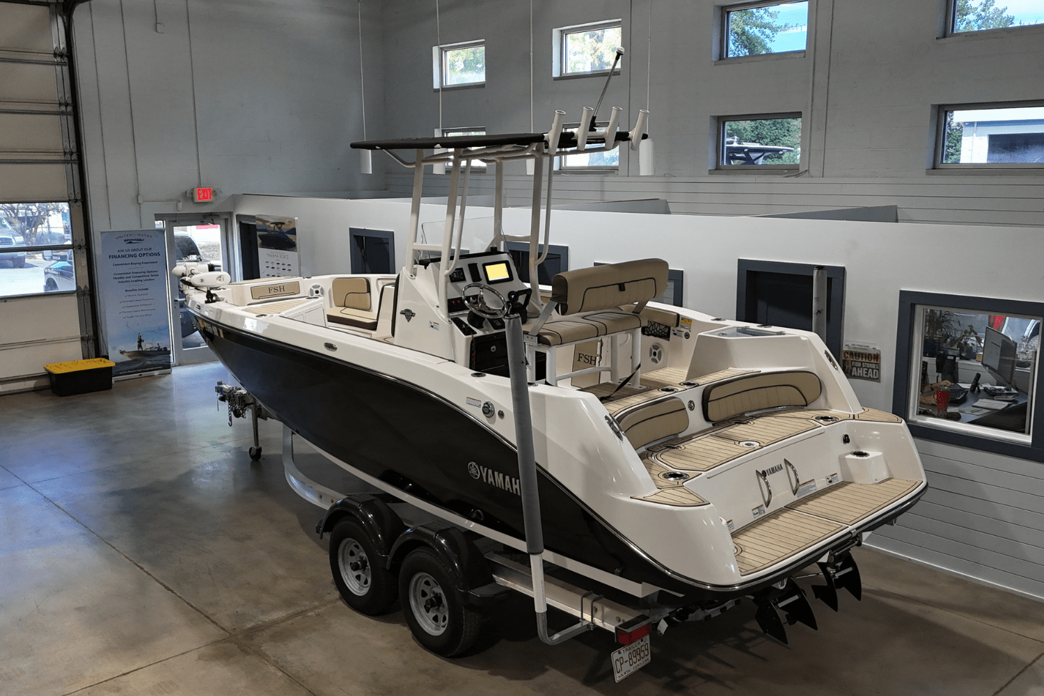 Slide: The Image of Yamaha 222 FSH SP 2023 - 2