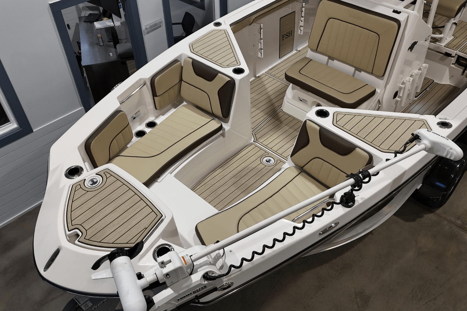 Slide: The Image of Yamaha 222 FSH SP 2023 - 6