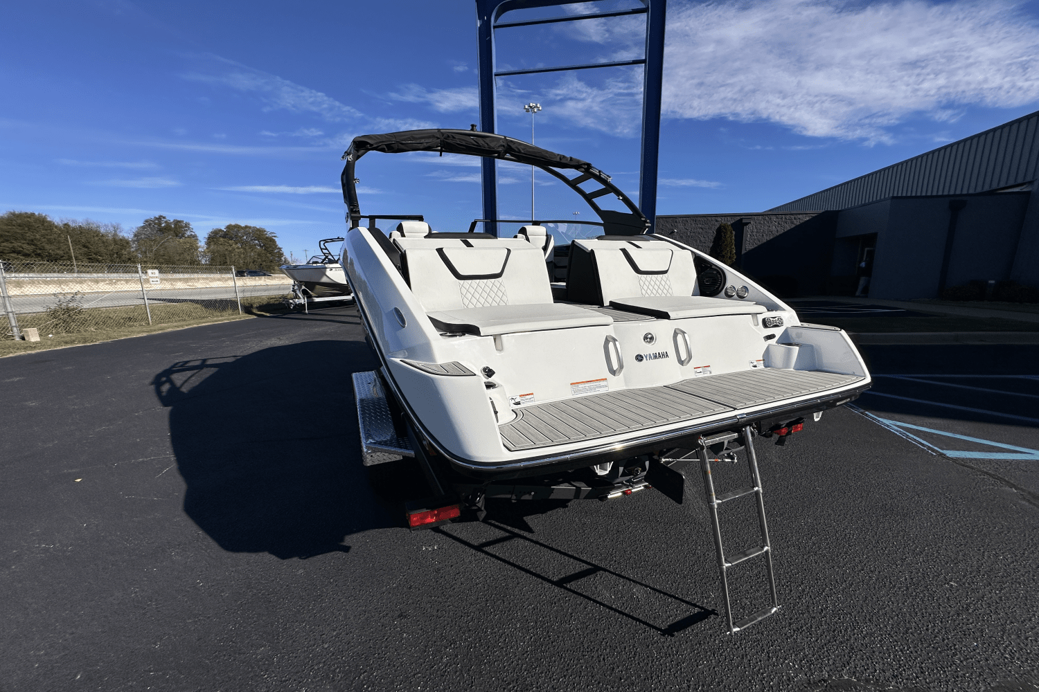 Slide: The Image of Yamaha 222SE 2025 - 1