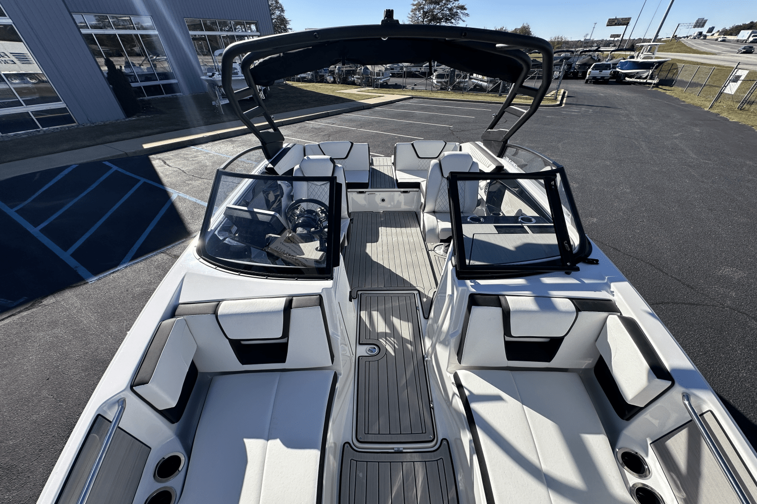 Slide: The Image of Yamaha 222SE 2025 - 10