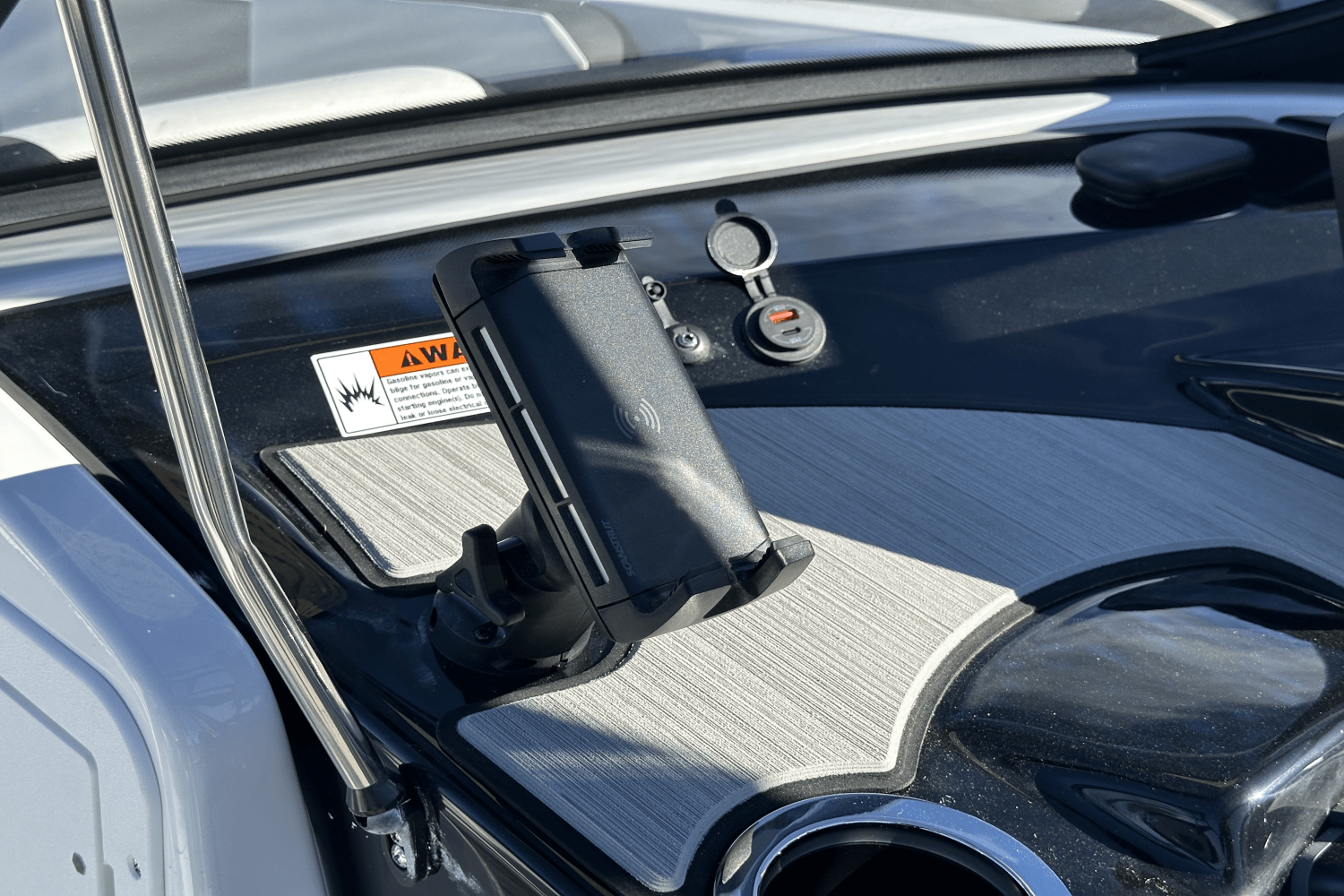 Slide: The Image of Yamaha 222SE 2025 - 20