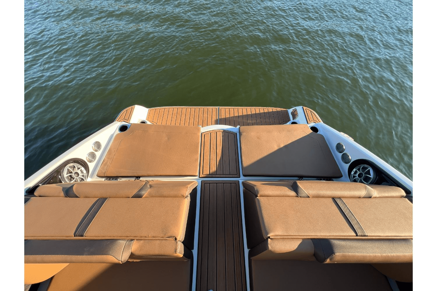 Slide: The Image of Yamaha 222SE 2025 - 21