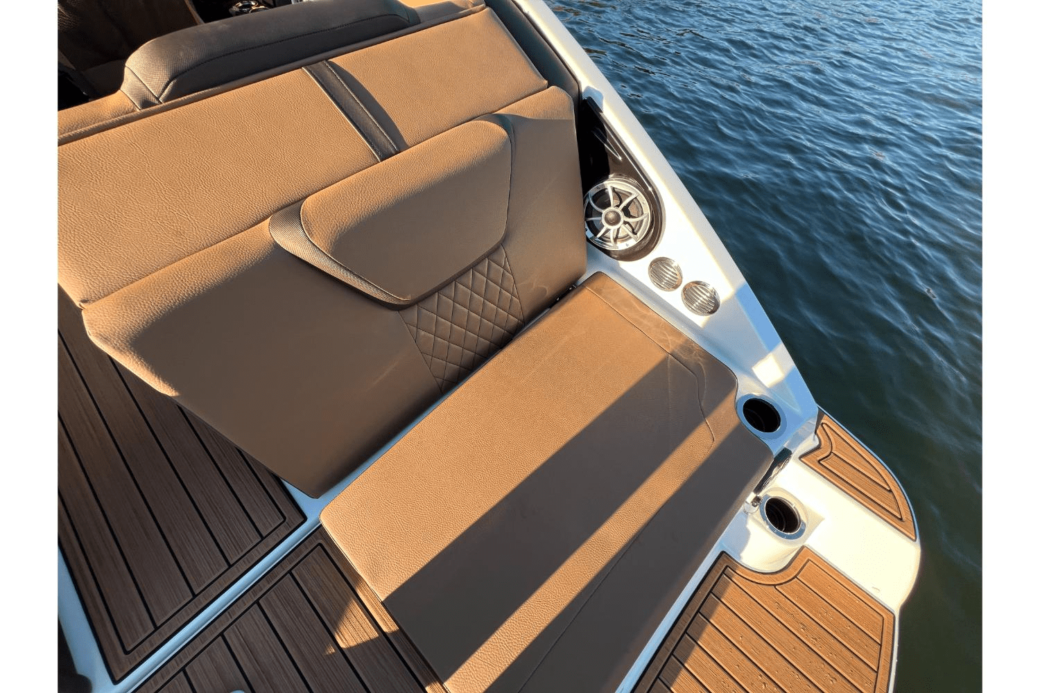 Slide: The Image of Yamaha 222SE 2025 - 22