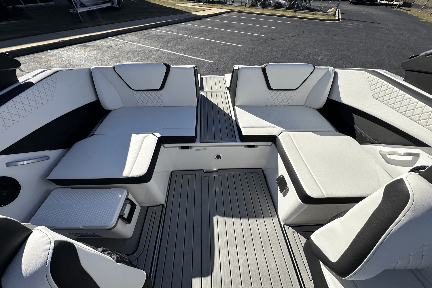 Slide: The Image of Yamaha 222SE 2025 - 23